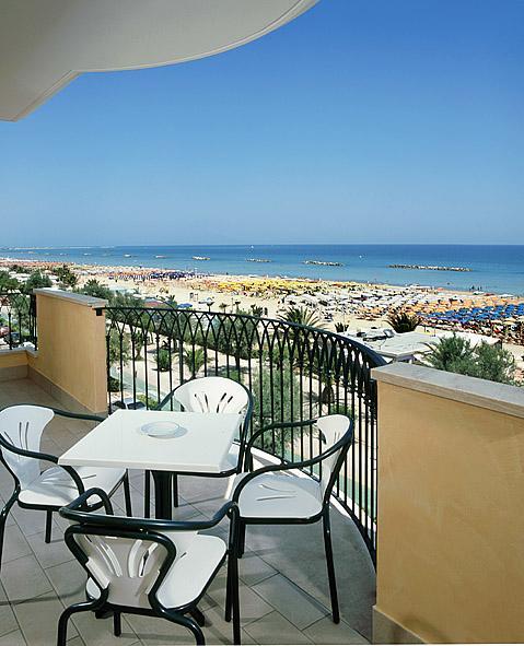 Beaurivage Aparthotel San Benedetto del Tronto Ngoại thất bức ảnh